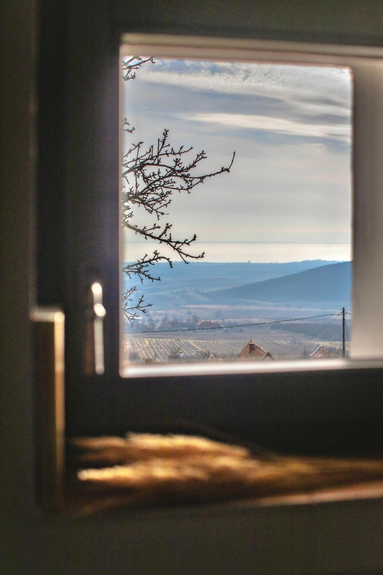 Kisvulkan Nyulontul Mencshely Exterior foto